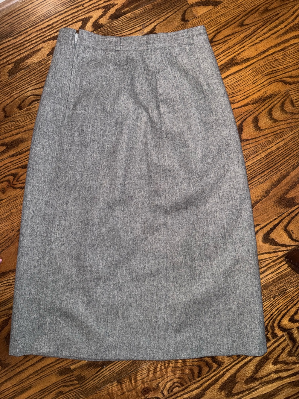 Gray Women’s 100 % WOOL vintage Skirt